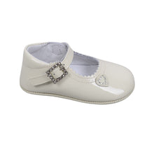 Load image into Gallery viewer, Baby Girl&#39;s Patent Cream Shoes